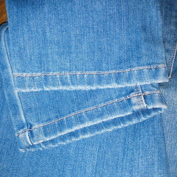 White House Black Market Distressed Jeweled Girlfriend Jeans Size 8 - Picture 11 of 15